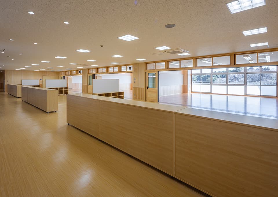 美浦統合小学校　オープンスペース・普通教室